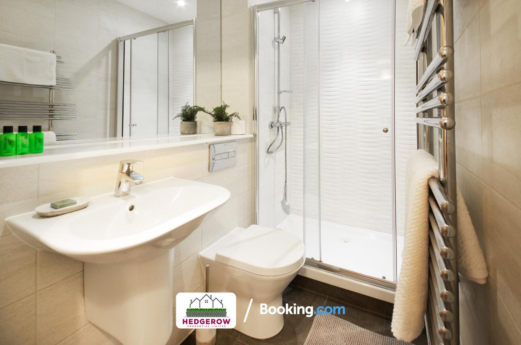 Premium Deals On Modern 2 -Bed 2-Bath Central City 122 High Street Flat For Movers & Pros By Hedgerow Mánchester Exterior foto